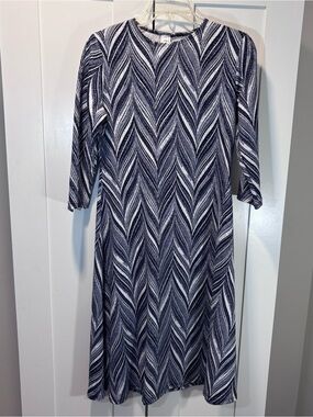 Chevron Print A-Line Knee Length Midi XS Dress 3/4 Sleeve Made in USA Navy White